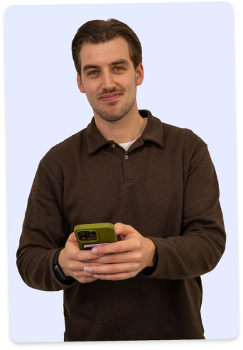 Robin met telefoon